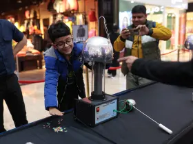 A hands-on MakerMasti science activity for children